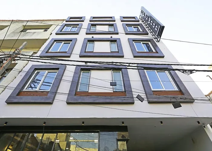 Hotel Apple Tree Residency - Offering Free Airport Shuttle New Delhi
